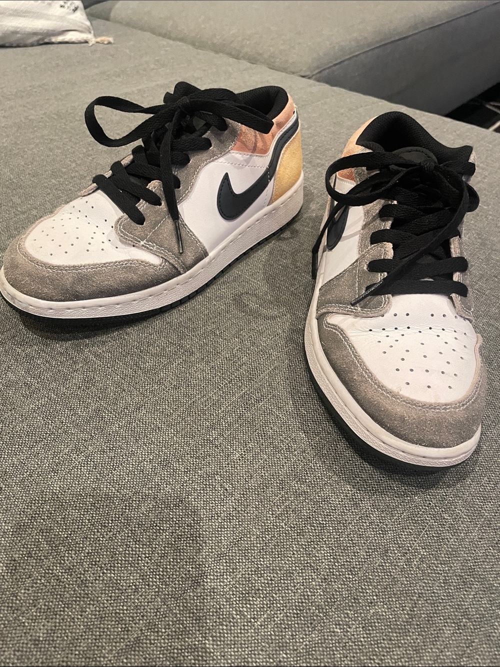 Nike Jordan 1 Low - grey suede, peach and white 5Y